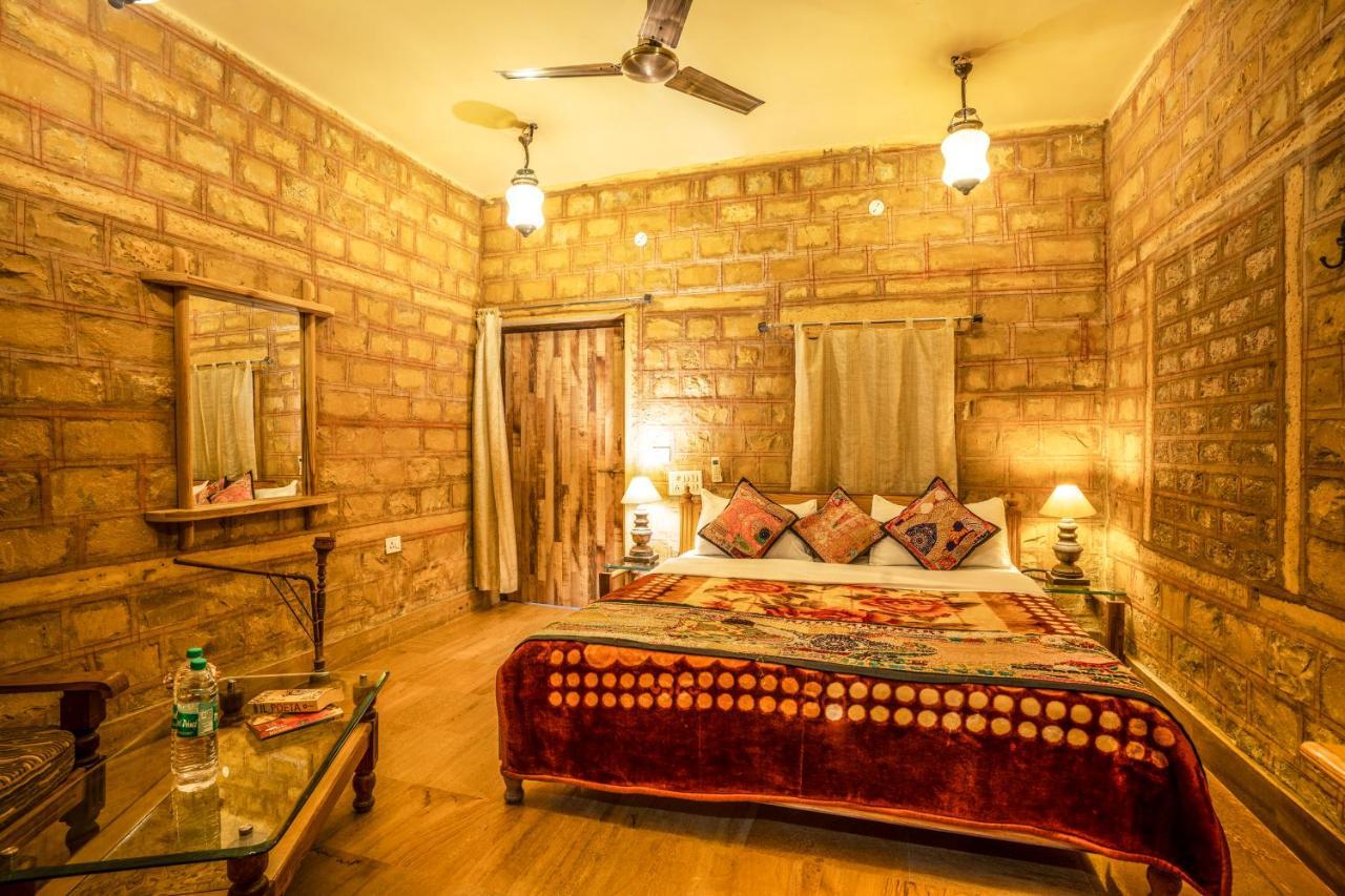 Hotel The Silk Route ไจซัลเมอร์ ภายนอก รูปภาพ