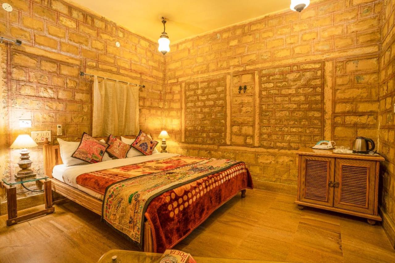 Hotel The Silk Route ไจซัลเมอร์ ภายนอก รูปภาพ