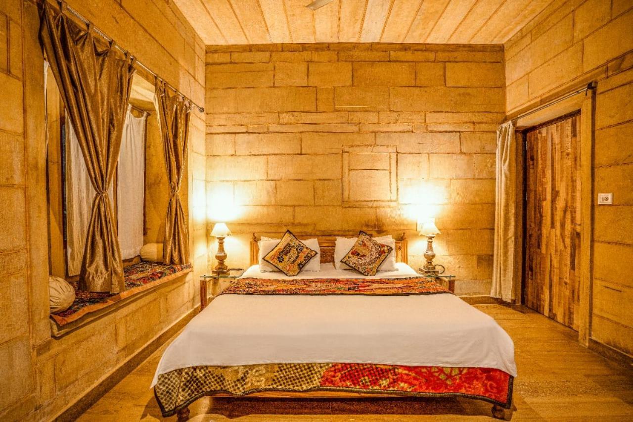 Hotel The Silk Route ไจซัลเมอร์ ภายนอก รูปภาพ