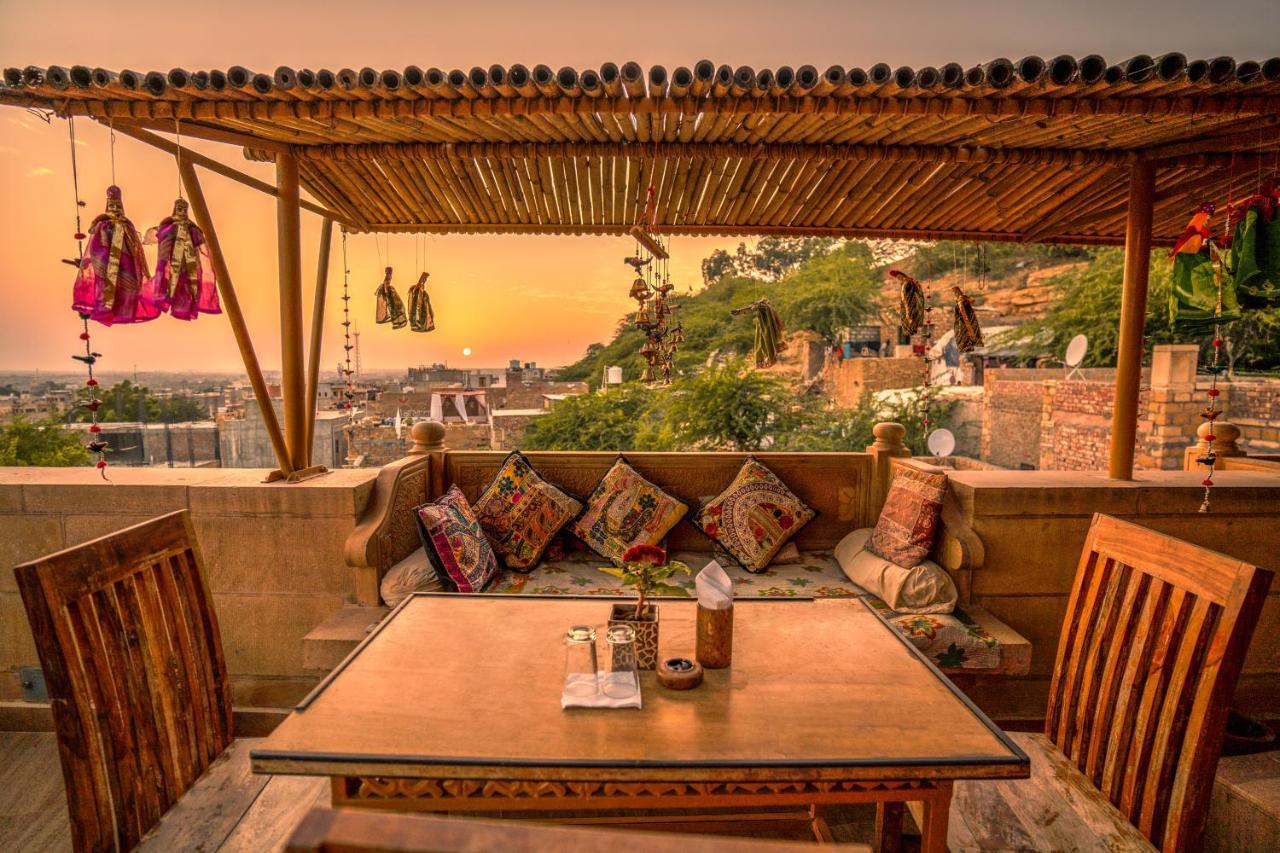 Hotel The Silk Route ไจซัลเมอร์ ภายนอก รูปภาพ