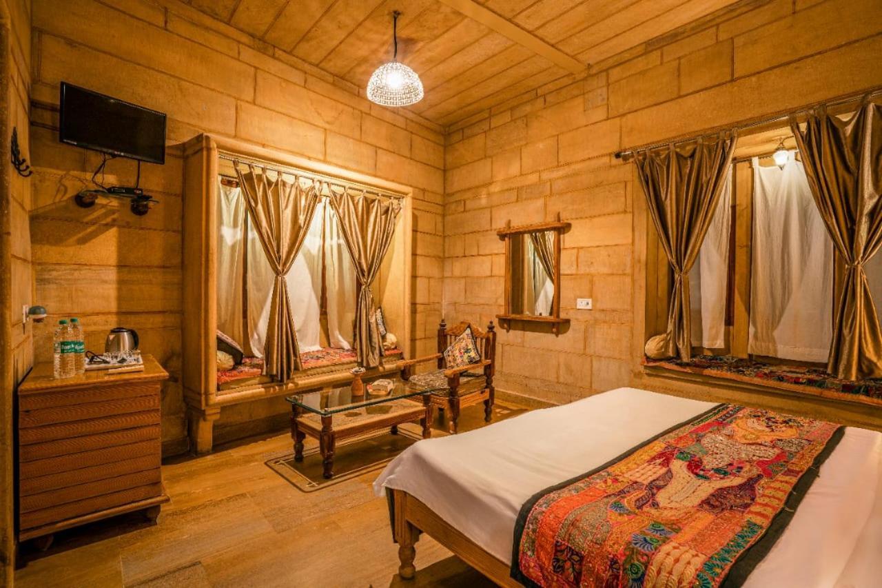 Hotel The Silk Route ไจซัลเมอร์ ภายนอก รูปภาพ