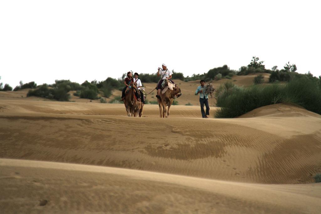 Hotel The Silk Route ไจซัลเมอร์ ภายนอก รูปภาพ