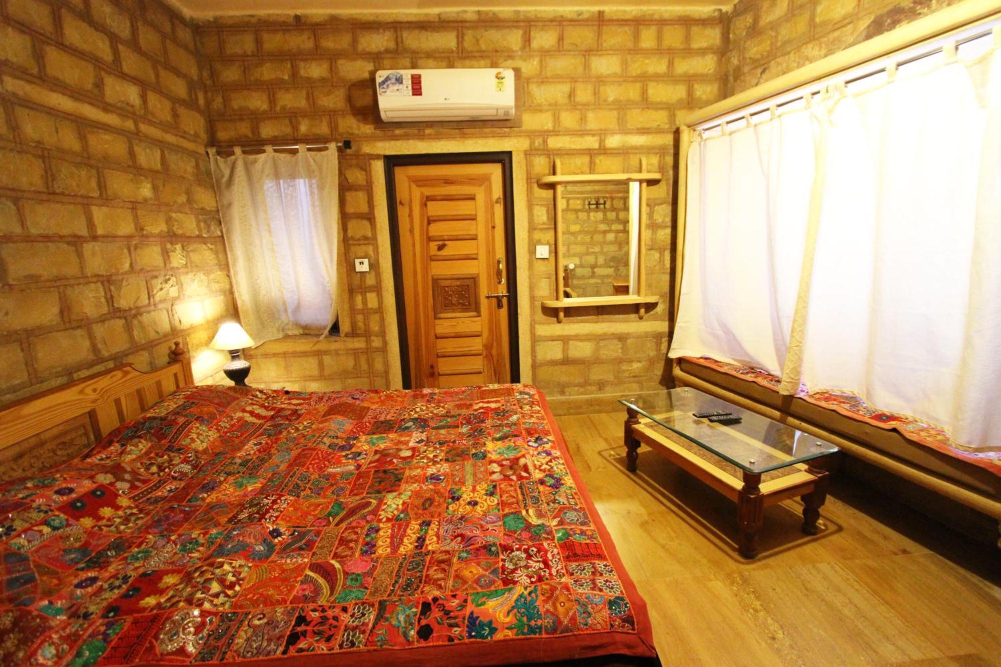Hotel The Silk Route ไจซัลเมอร์ ห้อง รูปภาพ